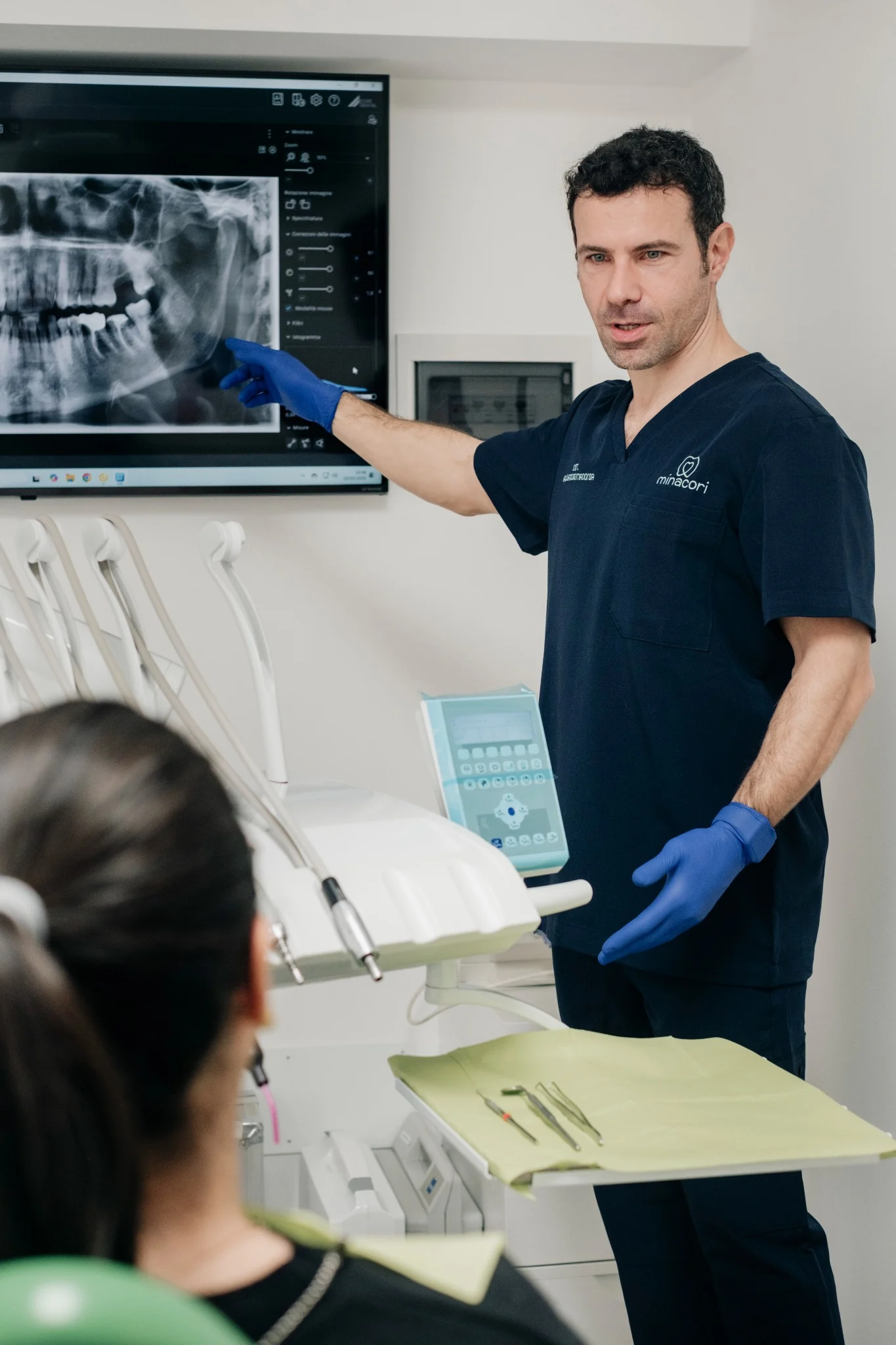 Valutazione clinica al Centro Odontoiatrico Minacori